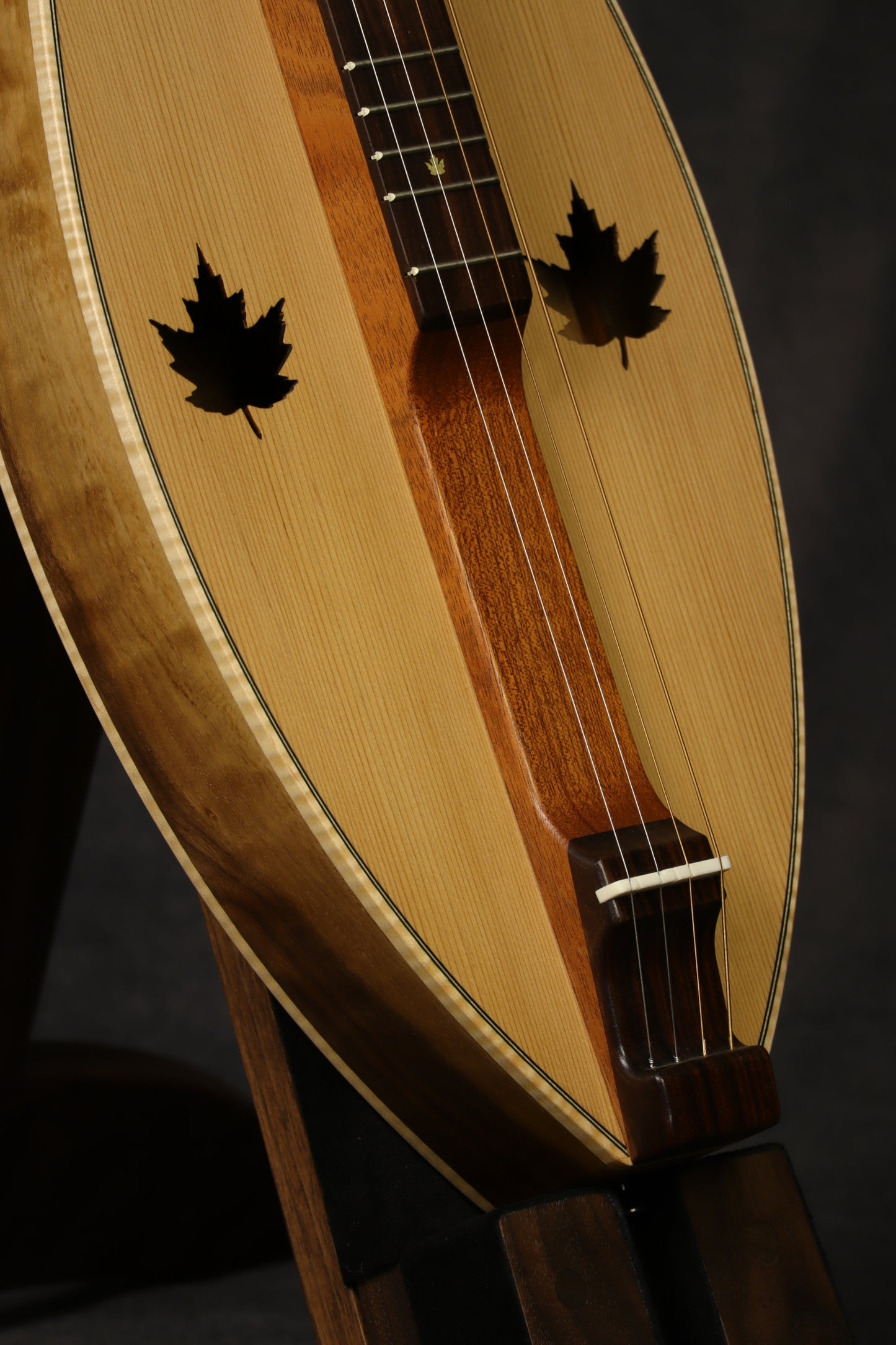 #2.042 Walnut & Spruce Premium+ Sonata Dulcimer