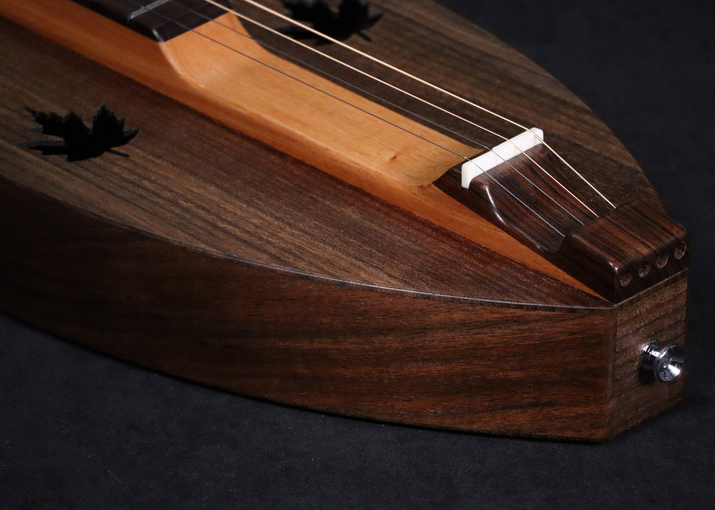 #2.072 Oregon Walnut Essential Sonata Dulcimer