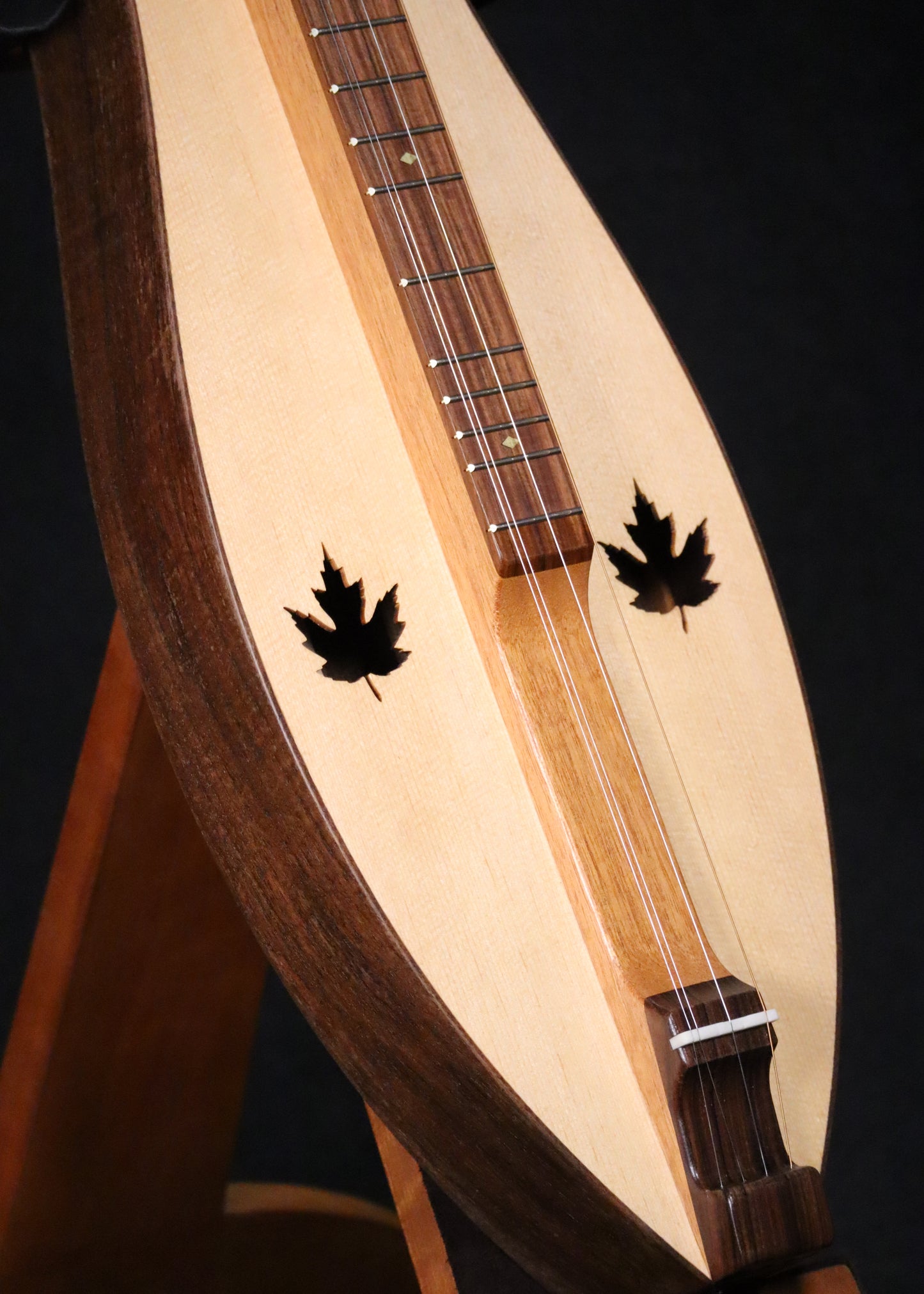 #2.061 Walnut & Spruce Essential Serenade Dulcimer