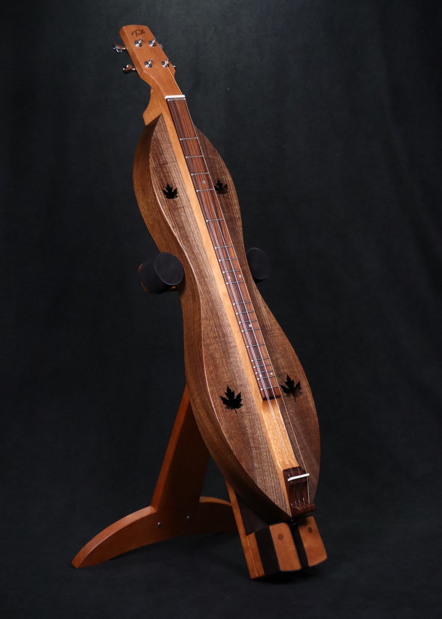 #2.067 Oregon Walnut Essential Minuet Dulcimer