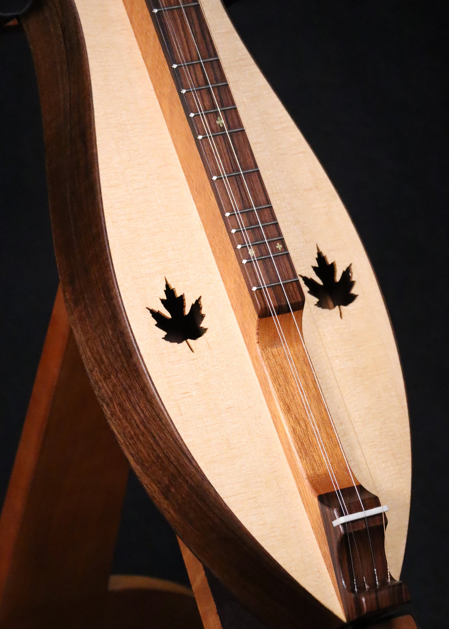 #2.068 Oregon Walnut & Spruce Essential Minuet Dulcimer