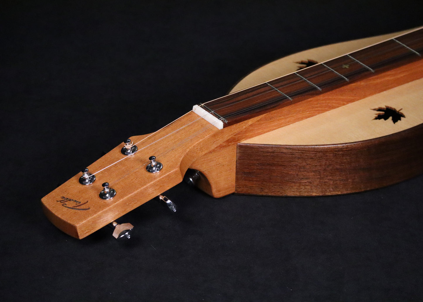 #2.068 Oregon Walnut & Spruce Essential Minuet Dulcimer