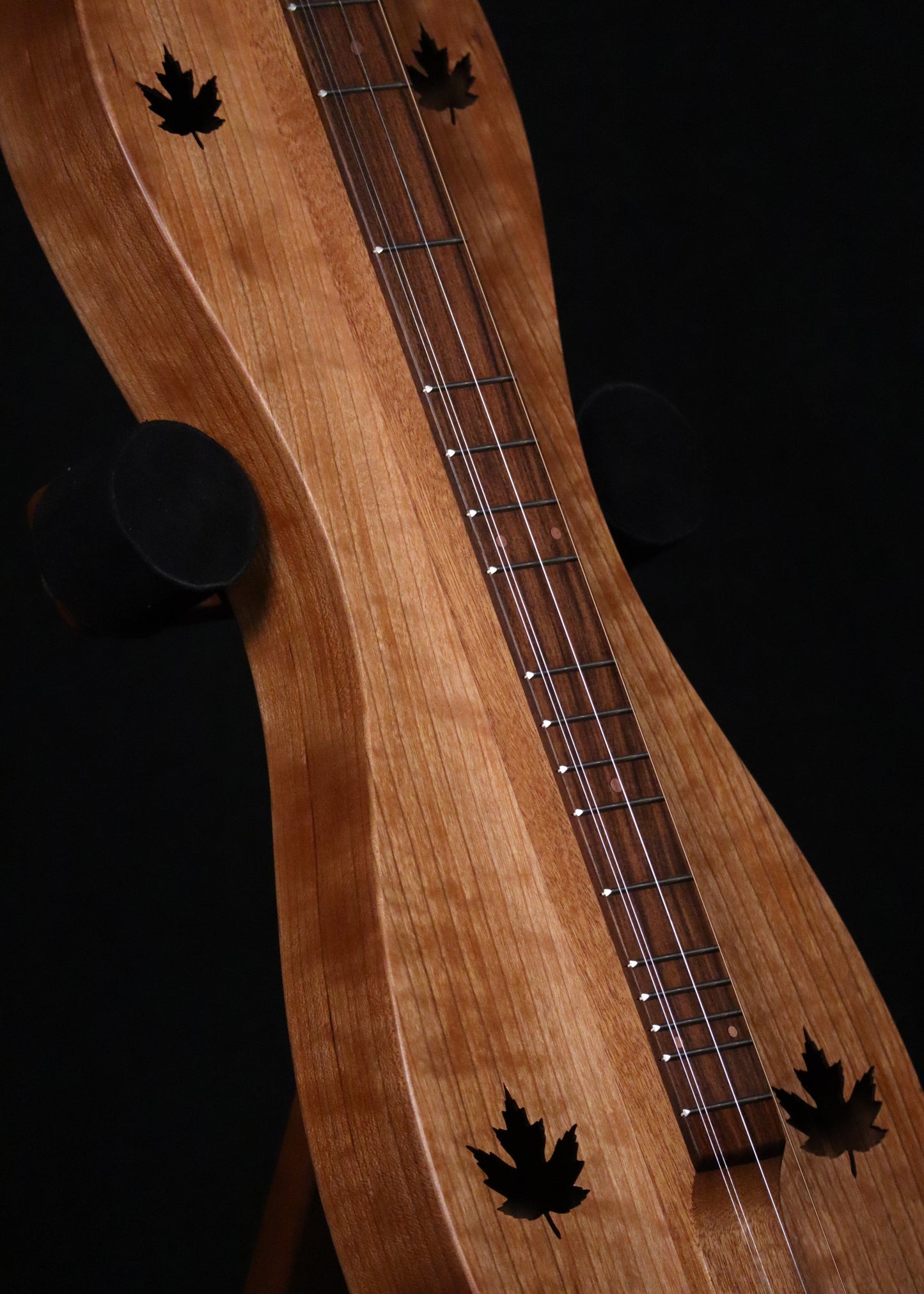 #2.069 Cherry Essential Minuet Dulcimer