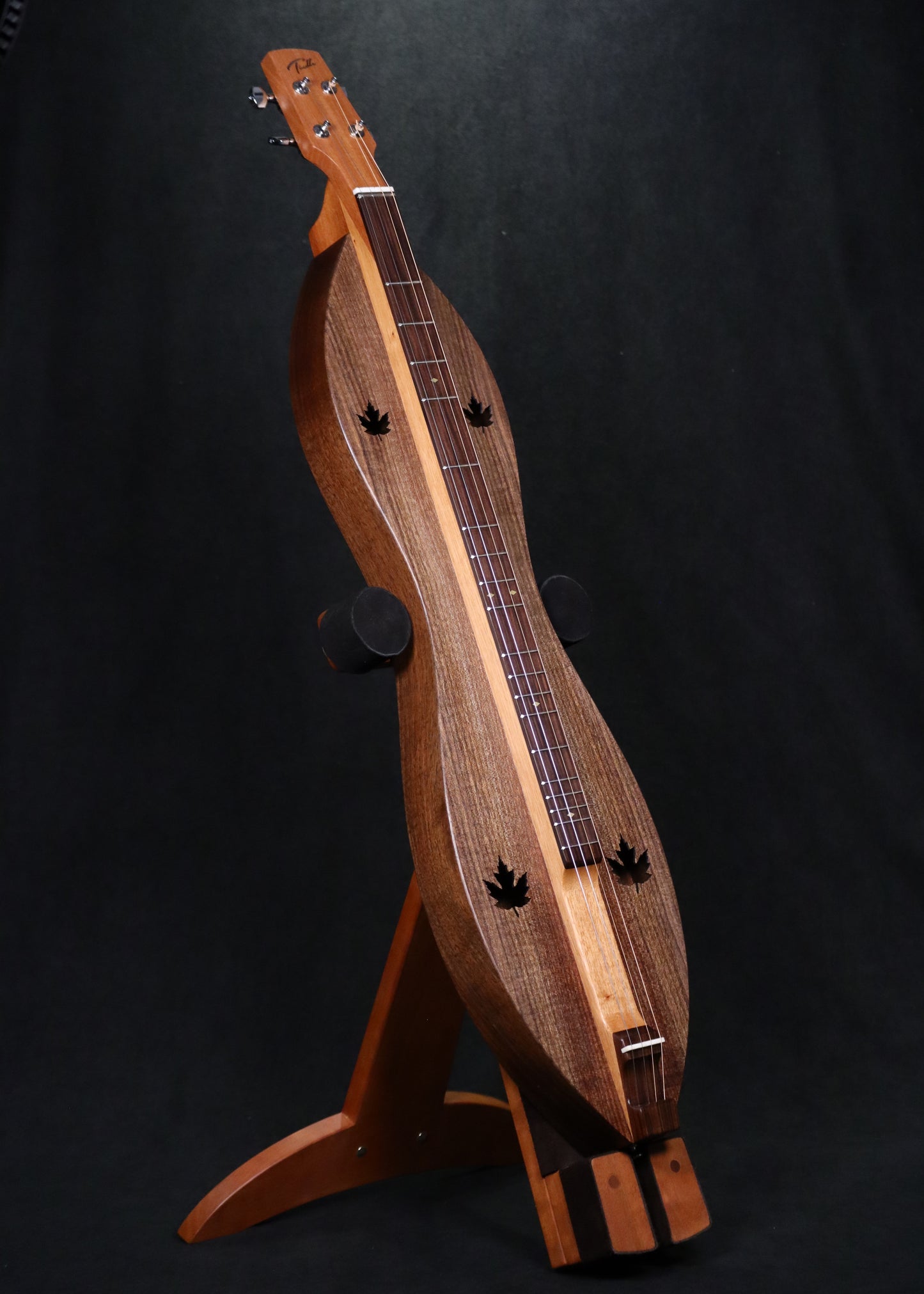 #2.072 Oregon Walnut Essential Sonata Dulcimer