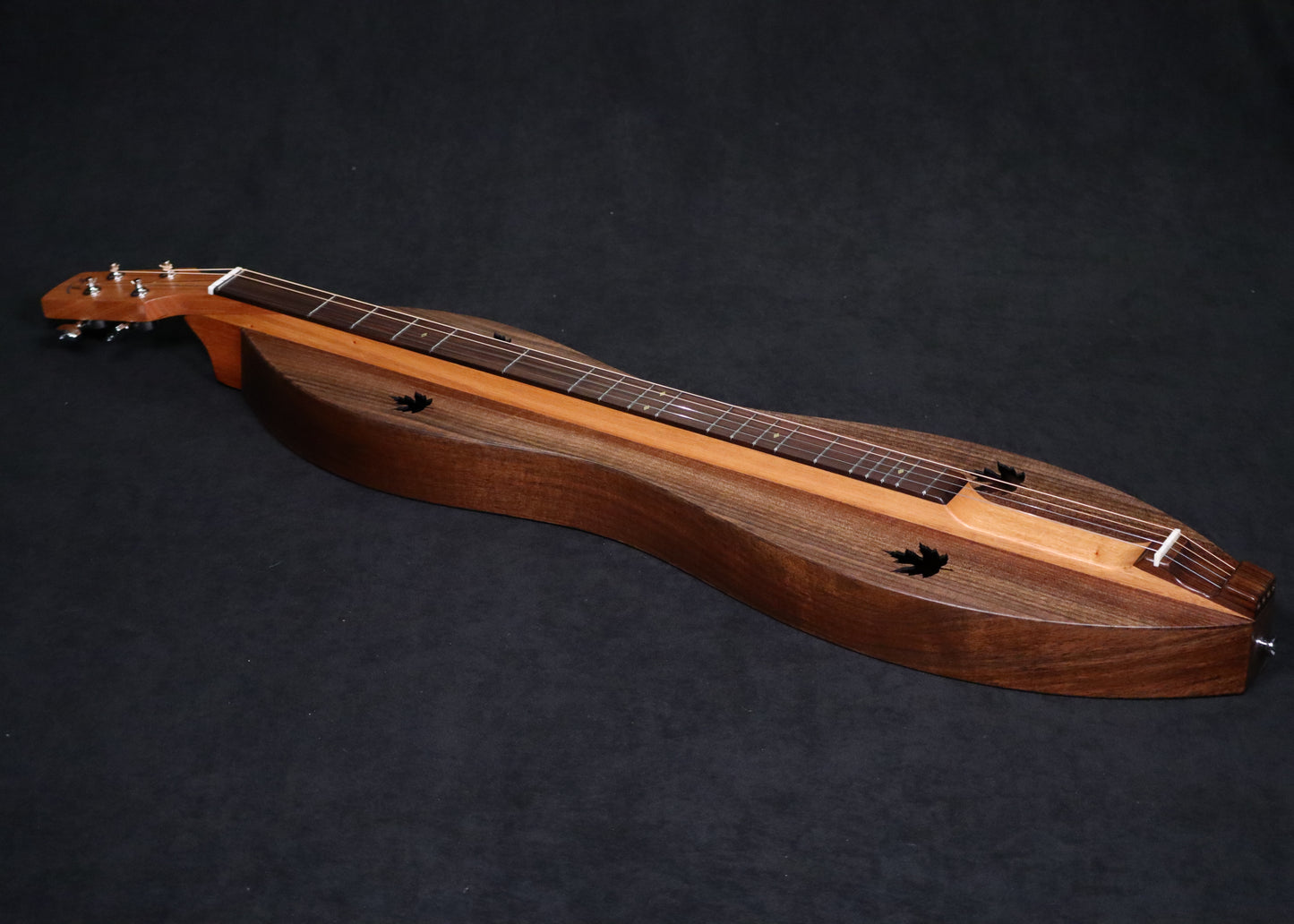 #2.072 Oregon Walnut Essential Sonata Dulcimer